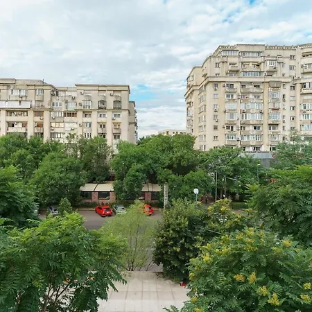 Piata Alba Iulia Apartment