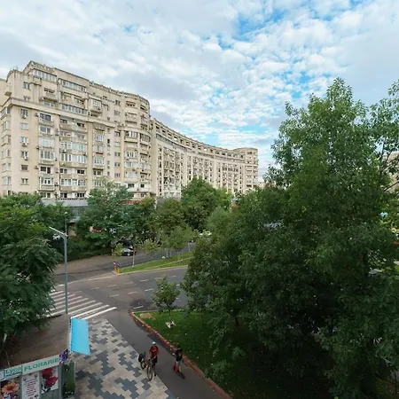 Piata Alba Iulia Apartment